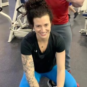 Meet your Posher, Kayla